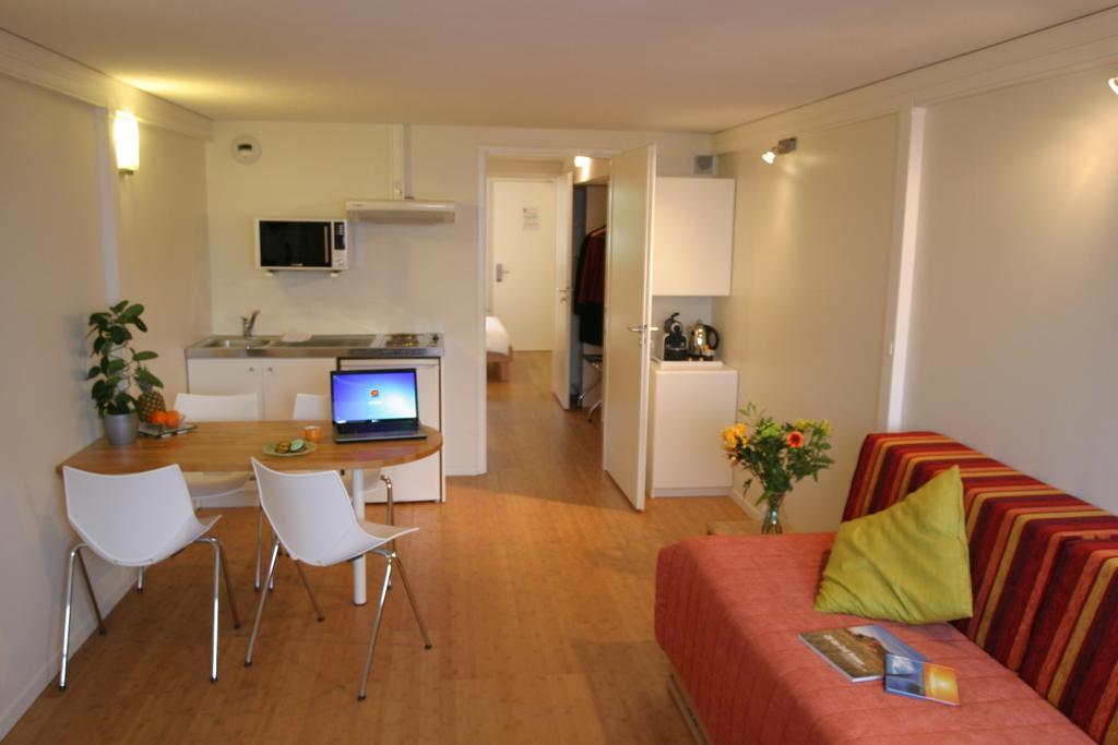 Hotel Pierre Blanche Chatillon-en-Michaille Værelse billede
